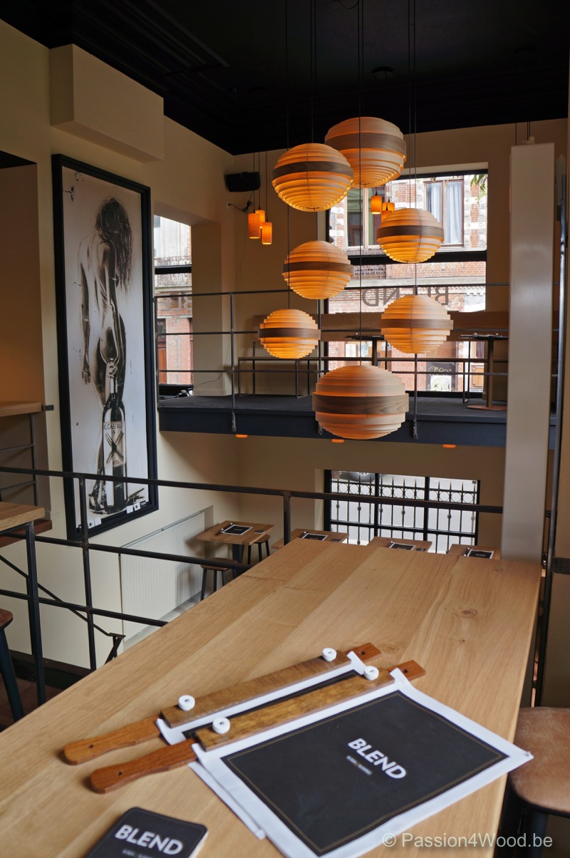 Blend Gent winebar - Sphere lamps in maple wood 1
