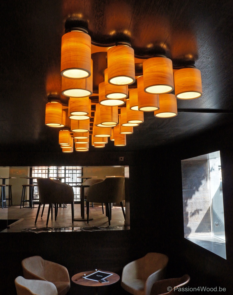 Blend Gent winebar - carillon lamps in maple wood 1
