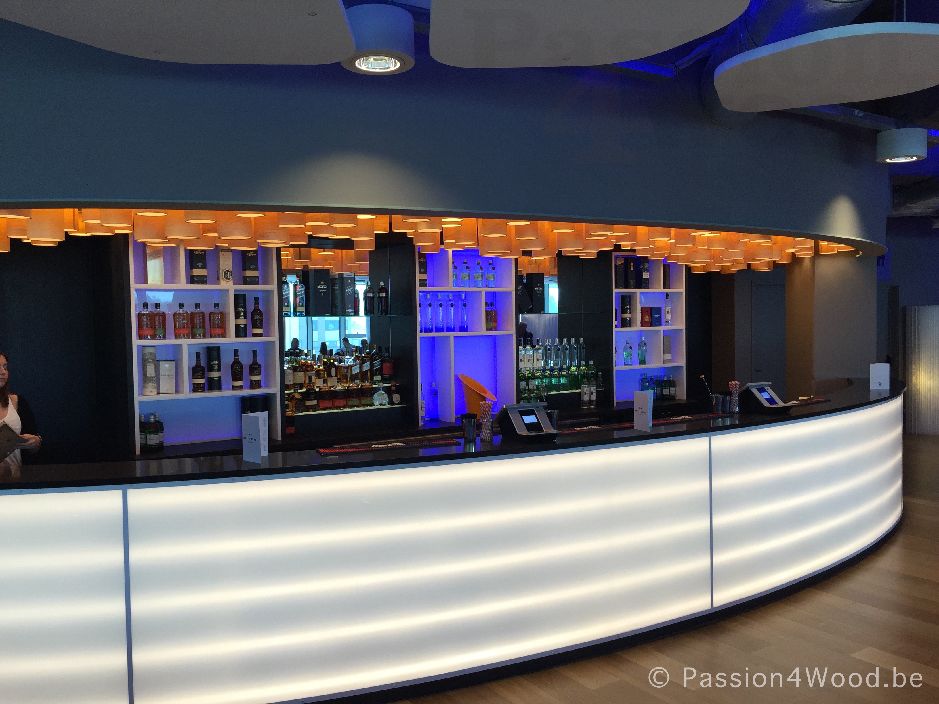Kaa Gent Ghelamco lounge - Bar - more than 200 tube lamps mounted as ceiling lights giving a fantastic sculptural experience 2